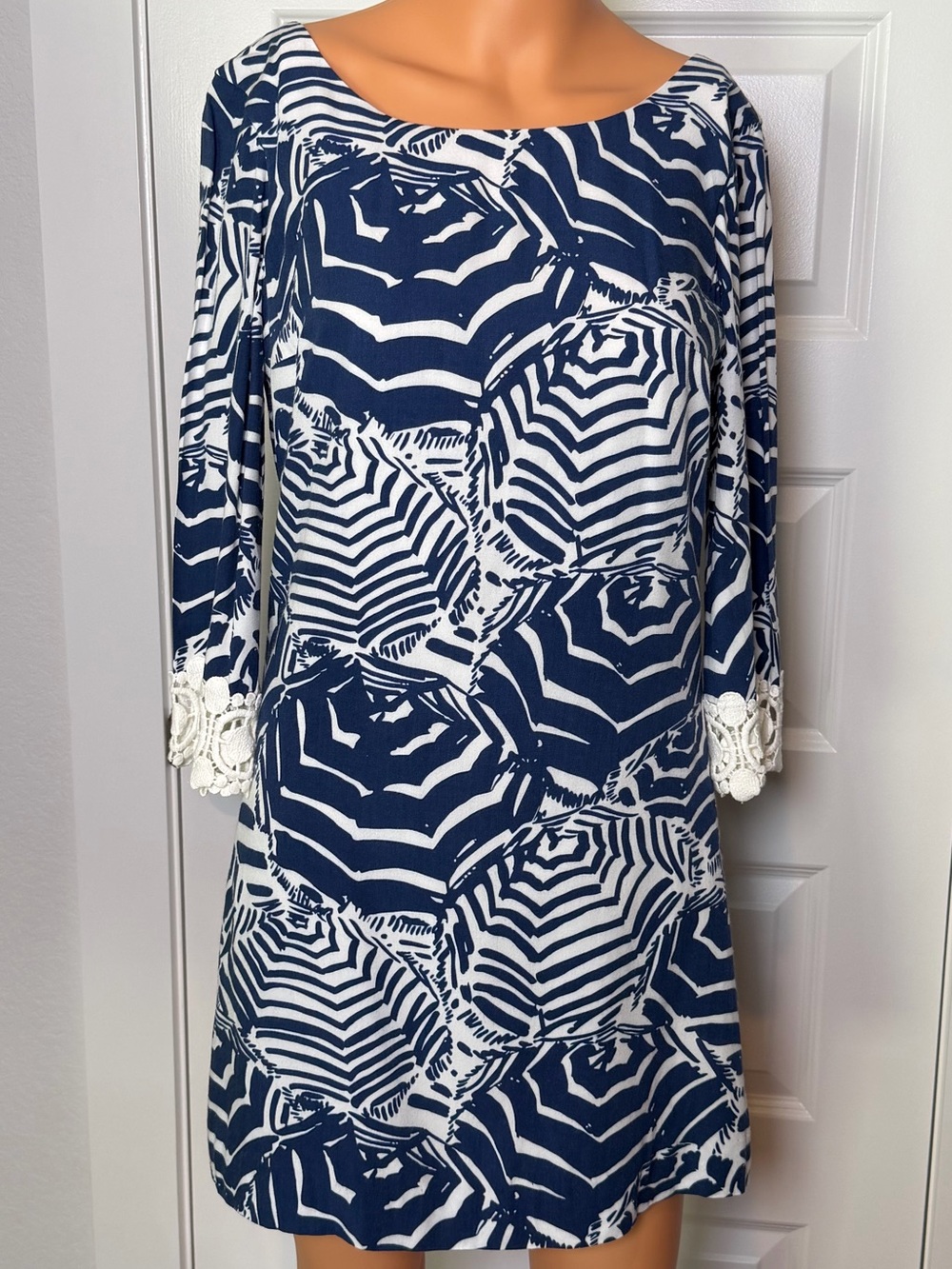 Lilly Pulitzer Navy White Umbrella Print Lace Cuff Dress XS